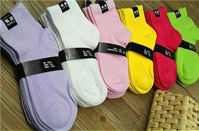 科曼莎袜业 以产品与服务策略赢得服装鞋帽及电子产品消费者