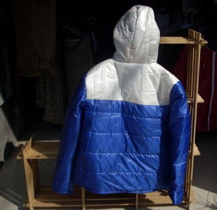 潮韩馆新货驾到 实体店经营，城区免费送货，期待您的继续支持